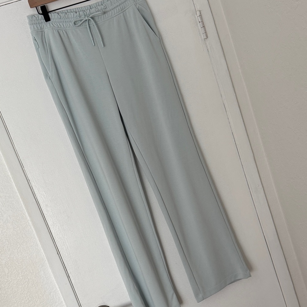 Athleta Seasoft Pants
